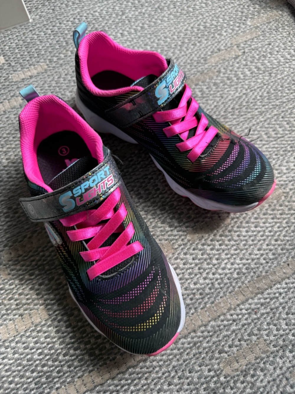 Like new Skechers light up Sneakers with Bright Pink Lining and Laces